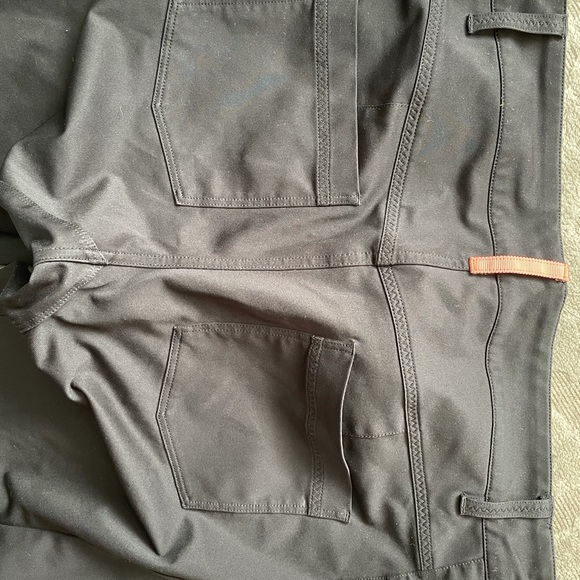 Out and about pants size 8 - Picture 4 of 14